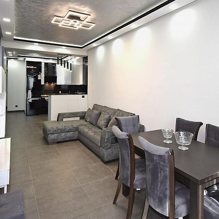 Luxuary 2Bedroom 2 Bathroom Apartment With Jacuzzi Erivan Exterior foto