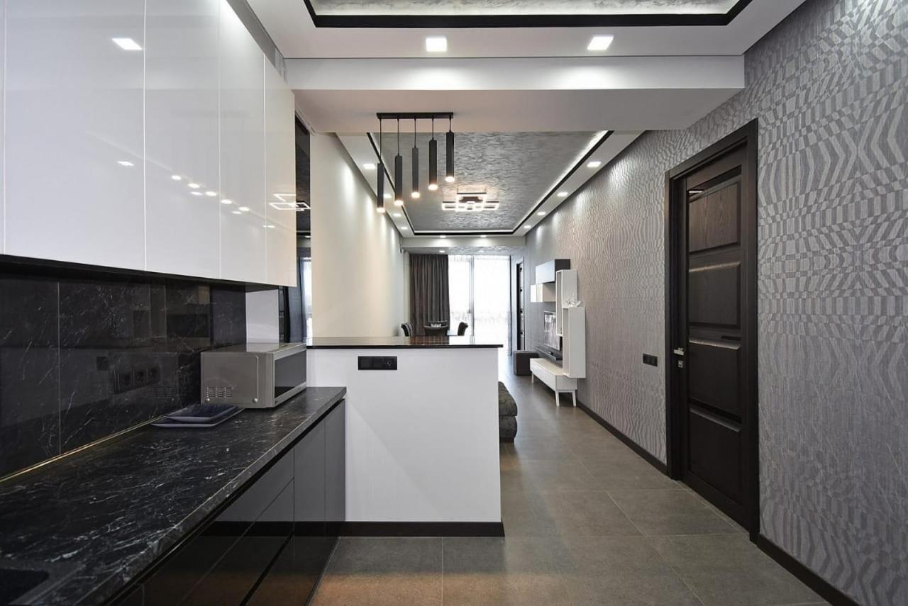 Luxuary 2Bedroom 2 Bathroom Apartment With Jacuzzi Erivan Exterior foto
